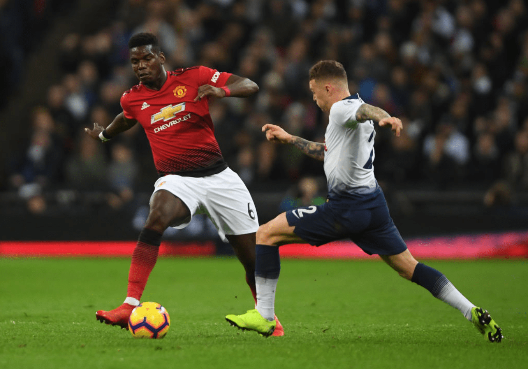 全红婵10米台跳水摘金 完美“七个10分”登热搜